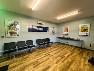 New Malden new waiting room