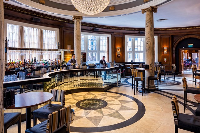 Glasgow Central - Champagne Central, inside, bar staff