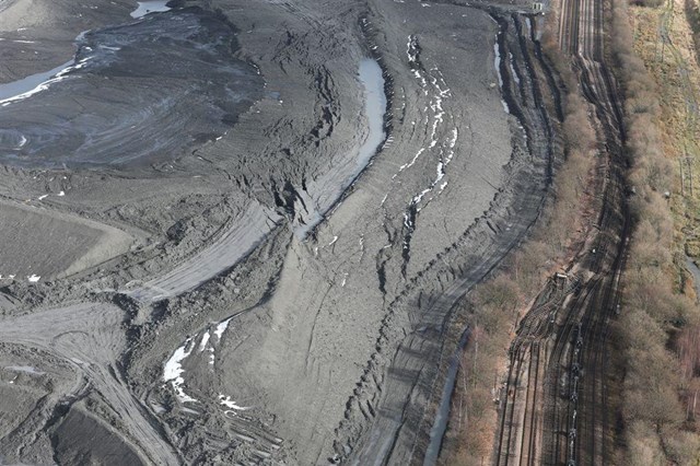 Stainforth - Hatfield Colliery landslip 14.2.13