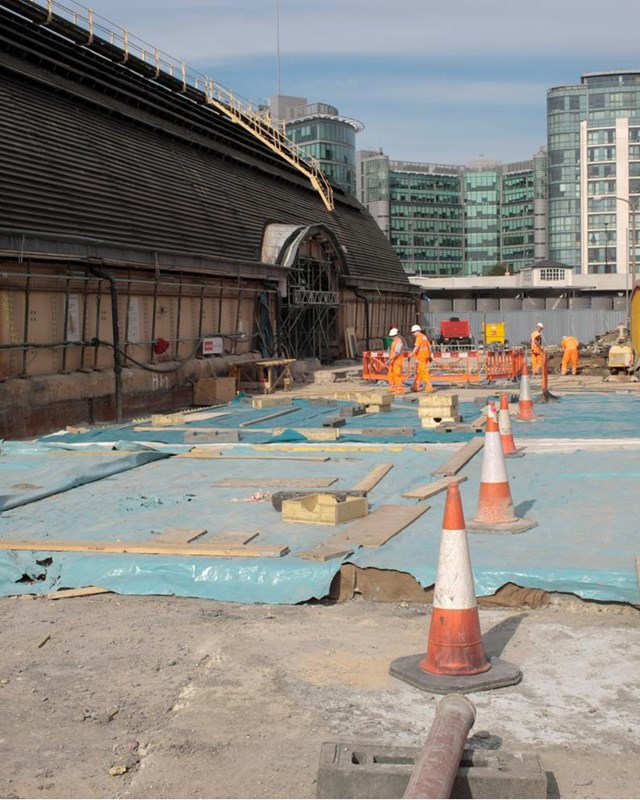Parcel deck resurfacing, Paddington: The old parcel deck is being resurfaced as part of the Span 4 project, allowing the taxi rank to relocate here - a move that is needed to allow Crossrail work on the other side of the station.