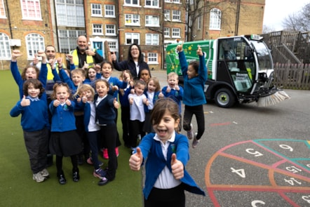 Pupils from Thornhill Primary school-3