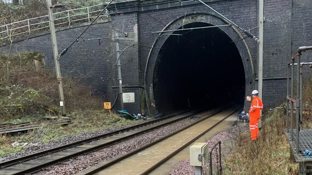 Flooding at Crick Tunnel December 2020