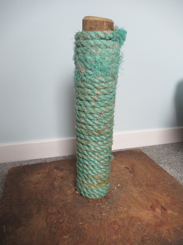 Forvie NNR - cat-scratching post made of rope and wood - credit SNH