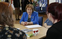Maureen Watt - Mental Health Strategy launch: Meeting with service users and staff at the Edinburgh Mental Health Information Station