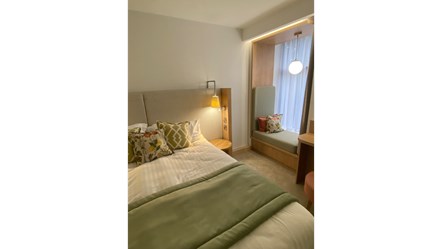 Heythrop Park standard and cosy bedroom 06 22