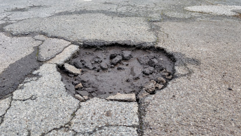 Speed of pothole repair in Leeds dramatically increases following challenging climatic start to the year: Pothole-9