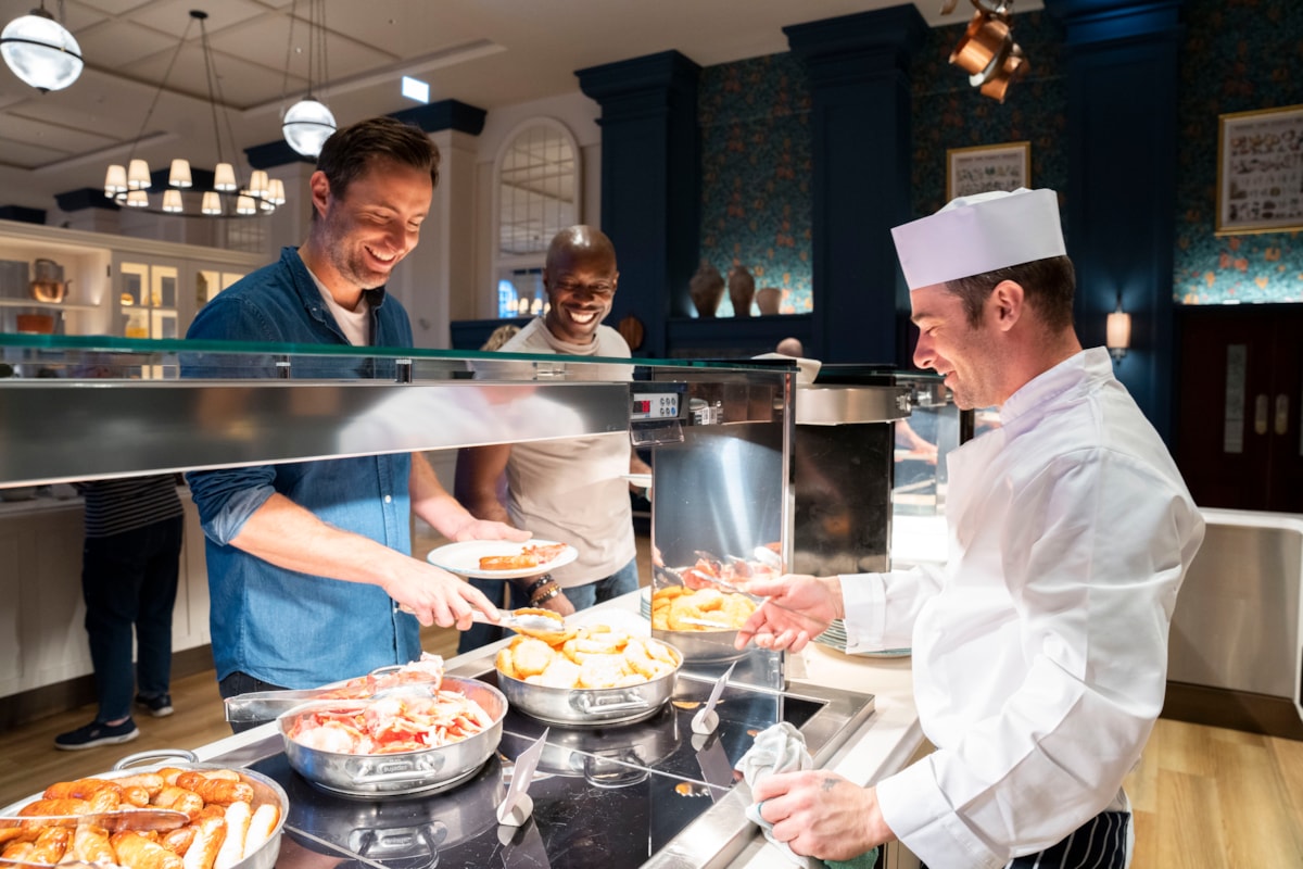 Breakfast in the Market Kitchen Restaurant Warner Hotels Heythrop Park (18)