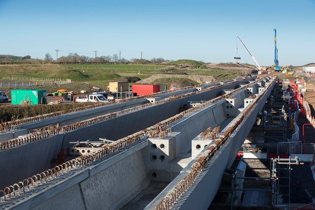 Thame Valley Viaduct beam installation January 2024