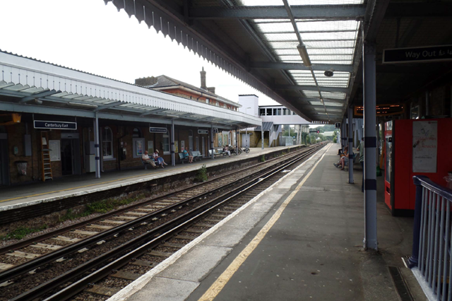 Canterbury East platform