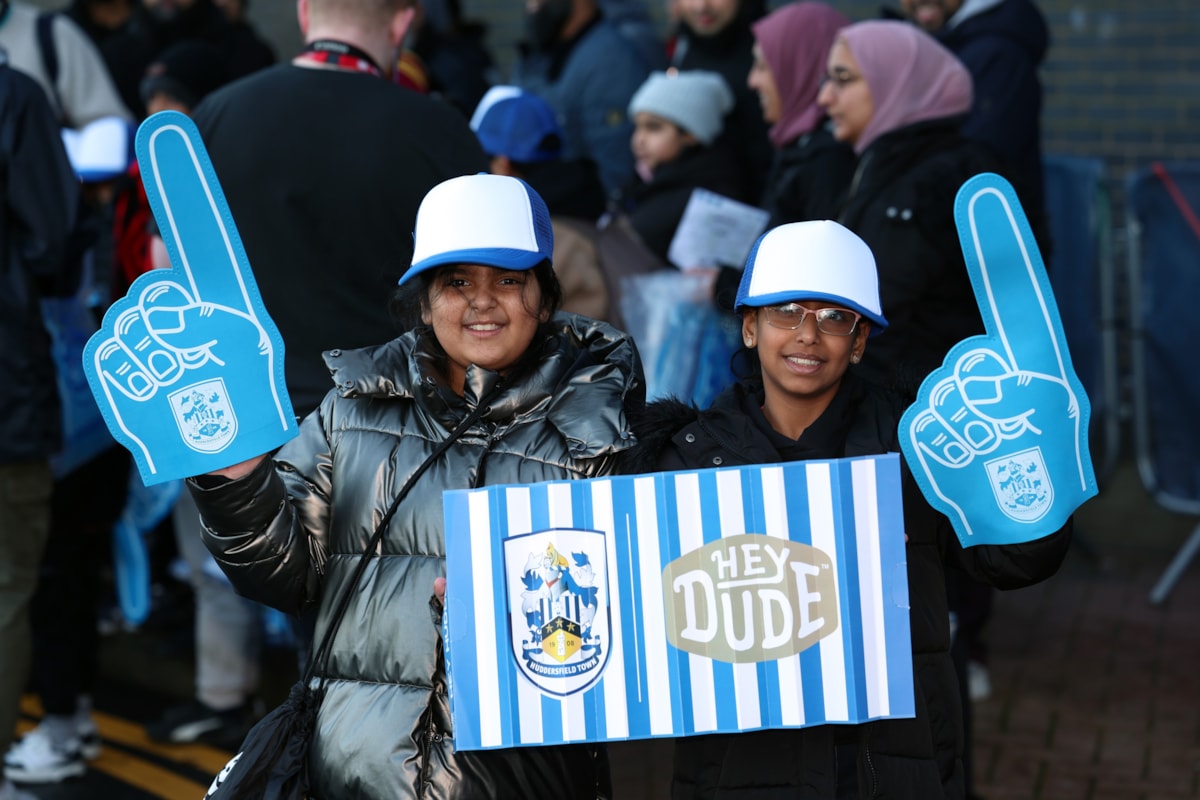 Soothill Community   First Bus 6