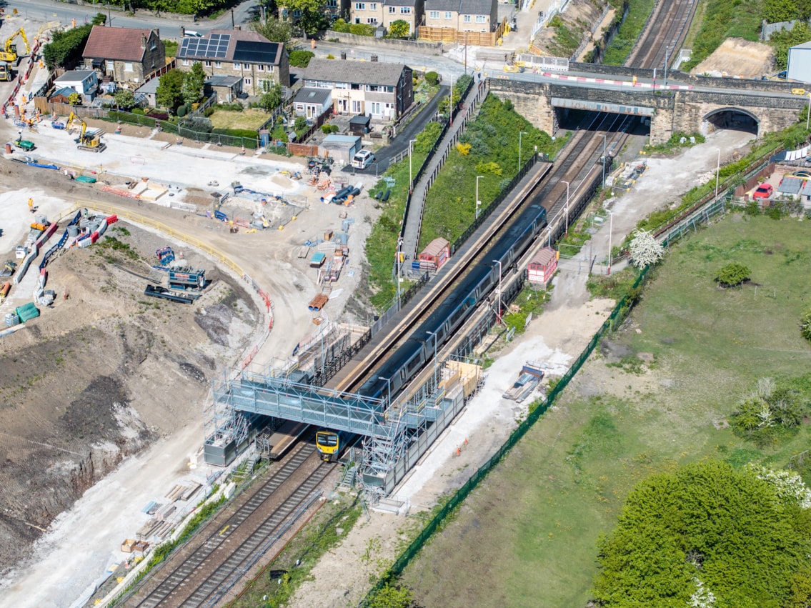 DEIGHTON 05-06-052
