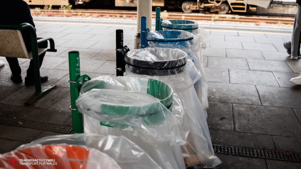 recycling bins-2-2