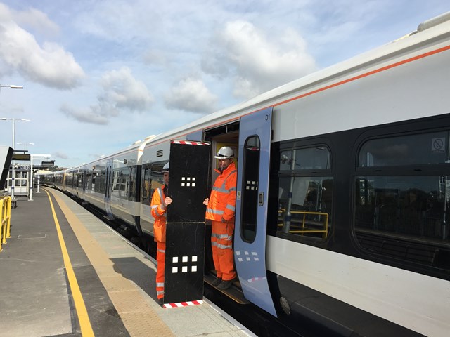 Rochester loop CCTV: This is how you calibrate CCTV for drivers (first 12 car train arrives at Rochester station new platform 3)