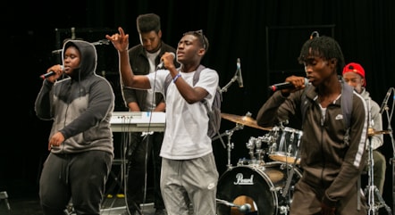 11 acts performed on Hackney Live