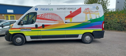 Pride support vehicle - side