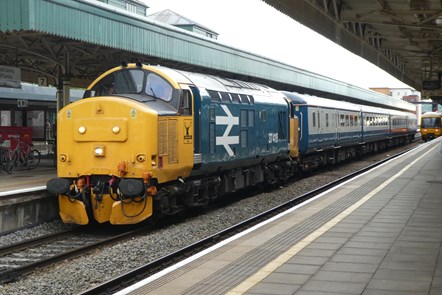 Class 37 at Cardiff Central