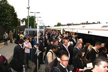 tonbridge crowded platform