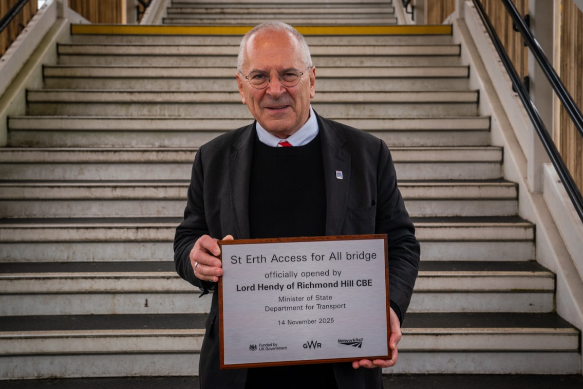 Lord Hendy opens St Erth AfA footbridge 2