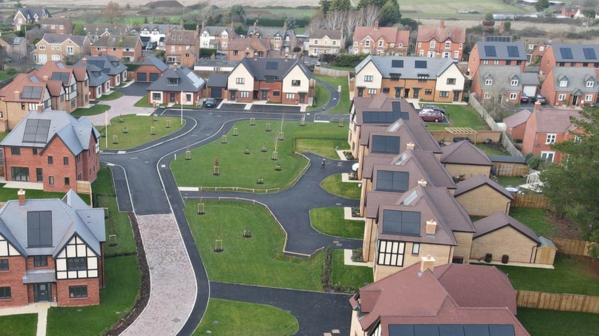 LBBI Cotswold Oak Avalon-4 cropped