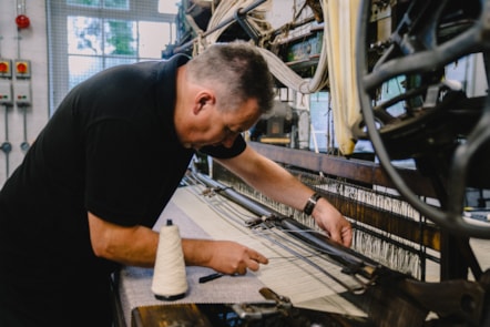 Gweithdy yn yr Amgueddfa Wlân Cymru.