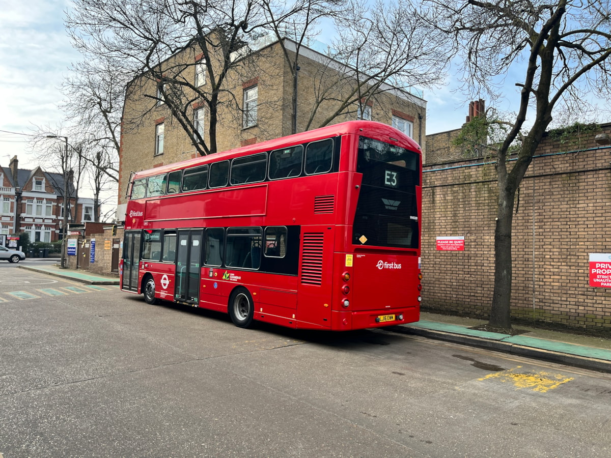 Branded double deck VH Back and nearside