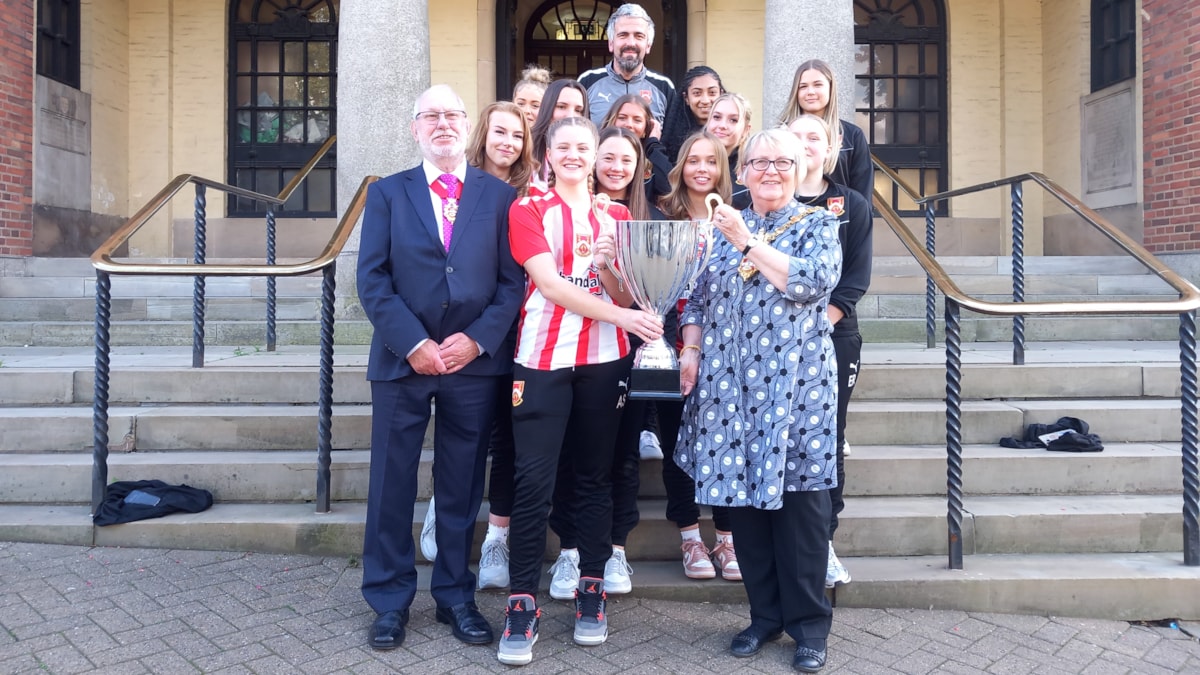 Mayor of Dudley meets Stourbridge FC Women Under-16s after cup triumph landscape cropped