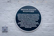 Brixton stn plaque-2