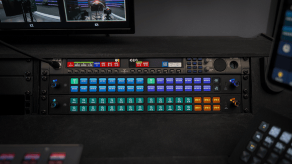 Elgato y Bitfocus: Optimización del broadcasting profesional: Stream Deck Studio Image1