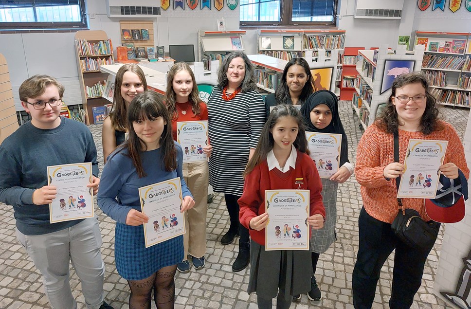 Summer Reading Challenge Volunteers group photo