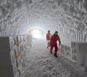 Credit©PNRA IPEV Ice cores storage cave: Credit©PNRA IPEV Ice cores storage cave