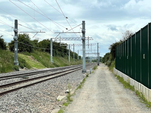 New wires installed as part of Midland Main Line Upgrade (MML), Network Rail (1)