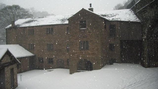 HMTM Snowy Courtyard