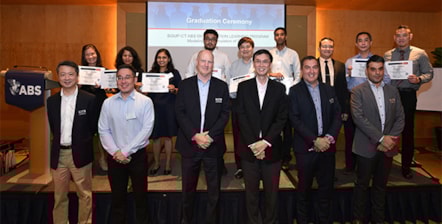 Singapore Graduation 600