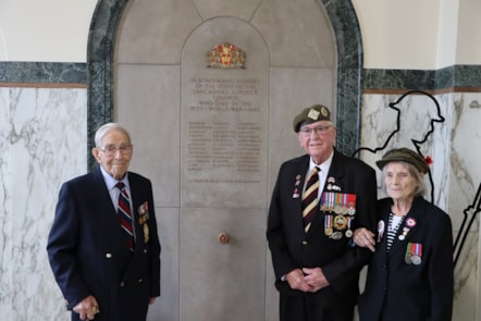 Veterans Stuart Taylor, Richard Brock and Marjorie Hanson
