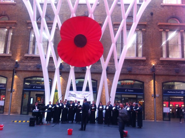 Spitfires Choir at London Kings X: 2015 Poppy Day