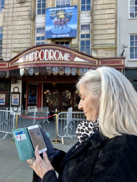 Sally Wood heading to the Bristol Hippodrome for a Matinee Mingle