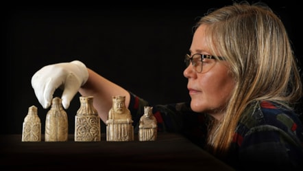 Dr Alice Blackwell with some of the Lewis chess pieces. Copyright Stewart Attwood (11)