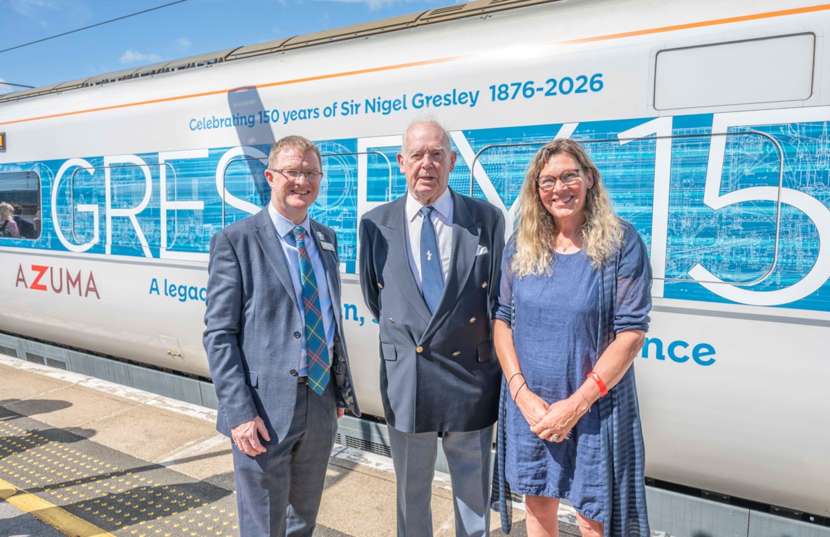David Horne Managing Director of LNER and Ben Godfrey and Nina Britten next to LNER Azuma Gresley 150