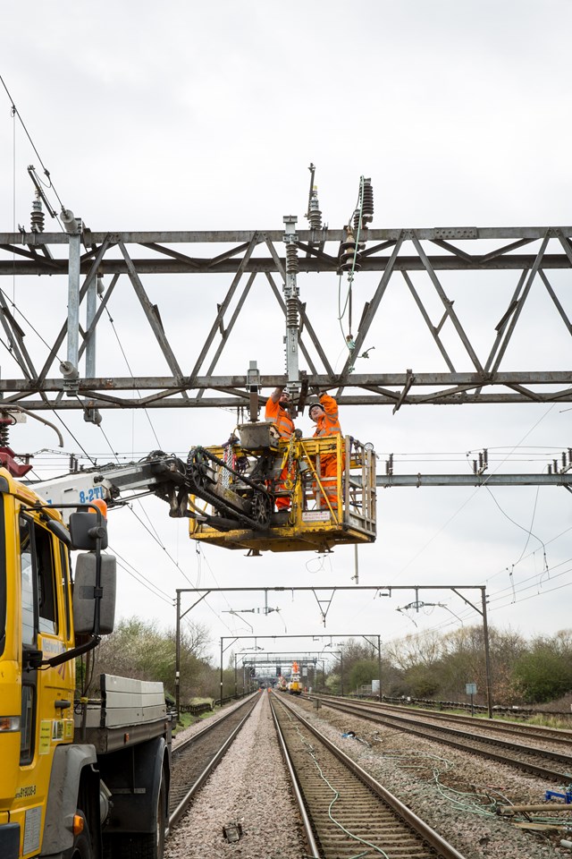 Chadwell Heath - overhead line upgrades Easter 2015 07