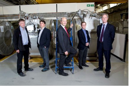 Game-changing magnet technology unveiled: siemens-magnet-tchnology-team-full.jpg