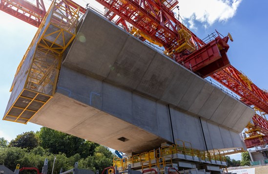 Deck segments installation P57 at Colne Valley Viaduct
