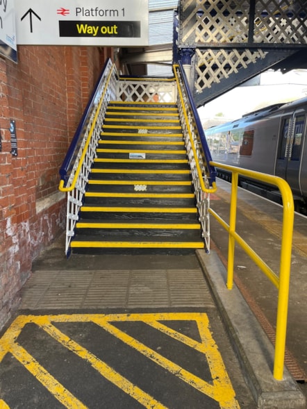 Grimsby station (2)