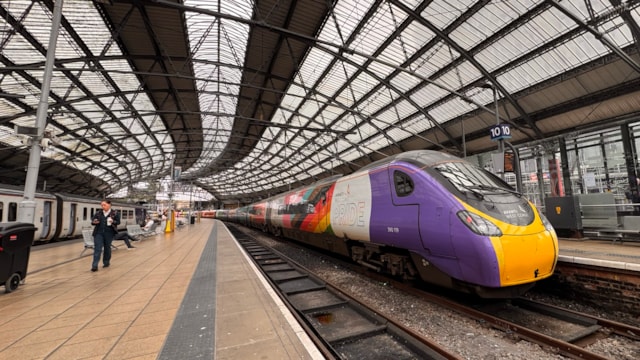 Avanti Progress train in Liverpool Lime Street September 2026-3