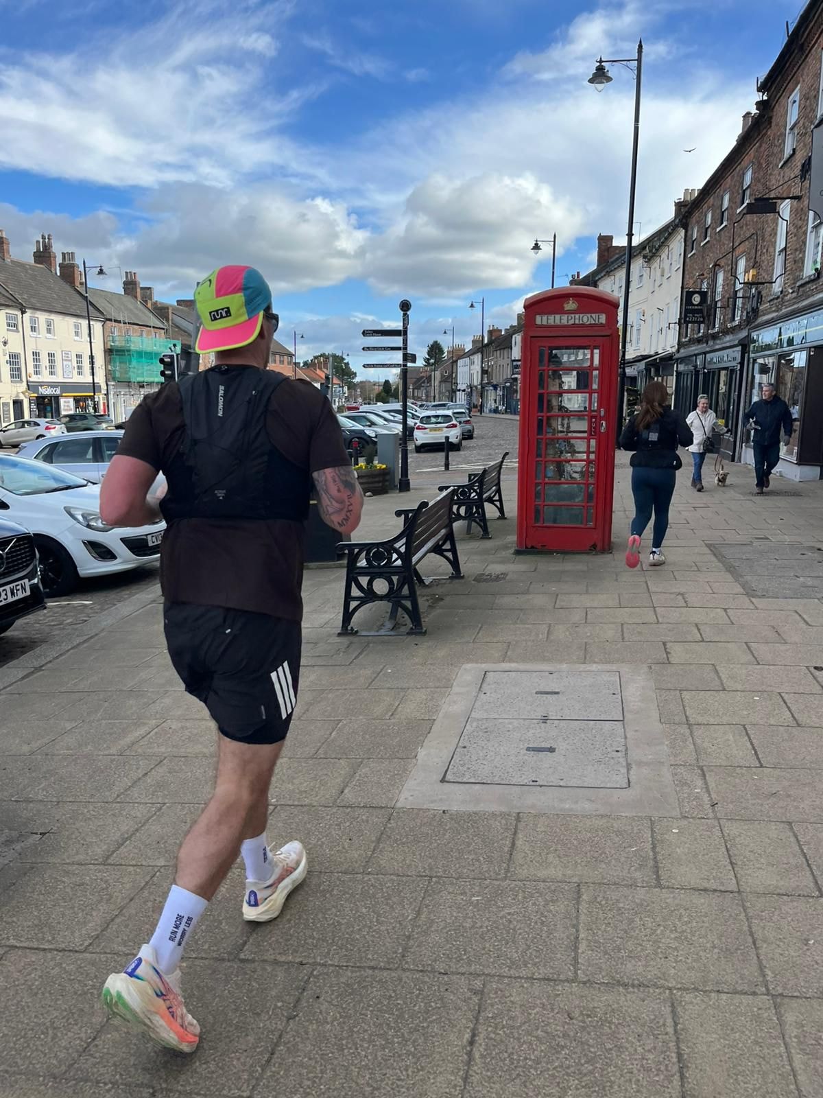 TPE driver Lee runs seven marathons for AMC-2