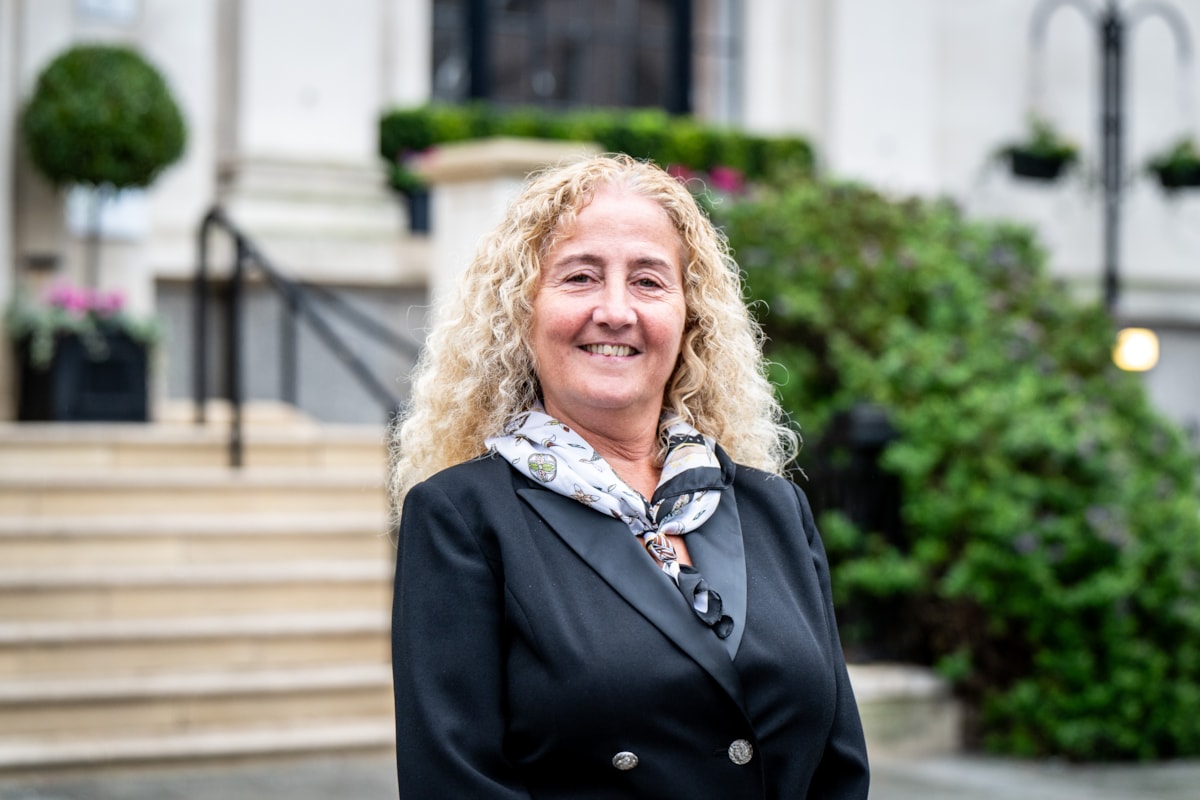 Cllr O'Halloran outside Islington Town Hall