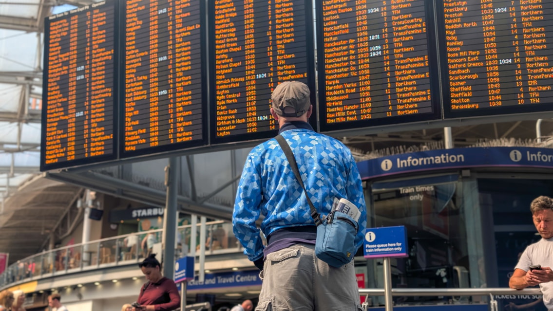 North West rail travel warning as extreme heat arrives: Manchester Piccadilly passengers-3