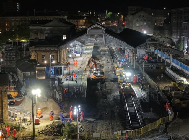 TRU - Huddersfield Blockade: TRU - Huddersfield Blockade