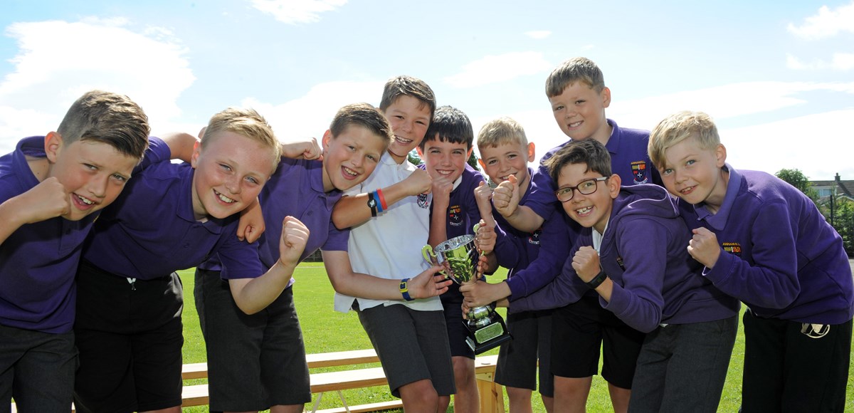 Annanhill PS school cluster cup winners