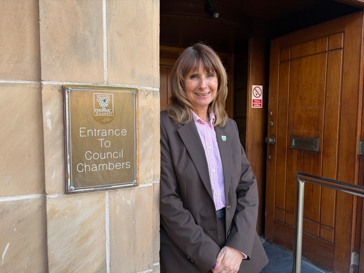 Chief Executive outside chambers entrance