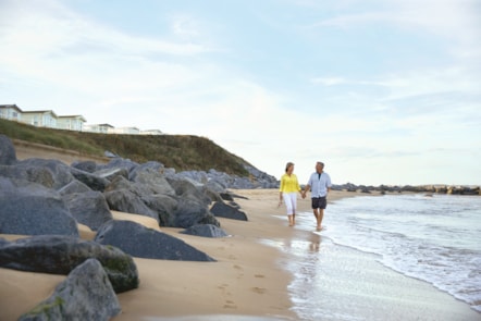 Beach walk at Hopton